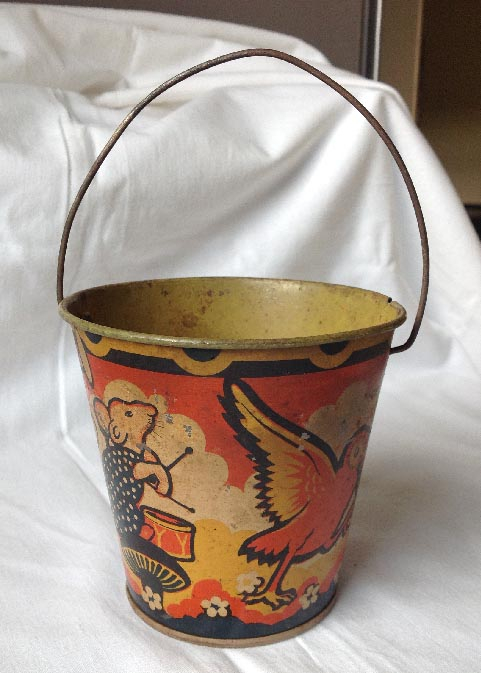 vintage English made tinplate seaside pail bucket